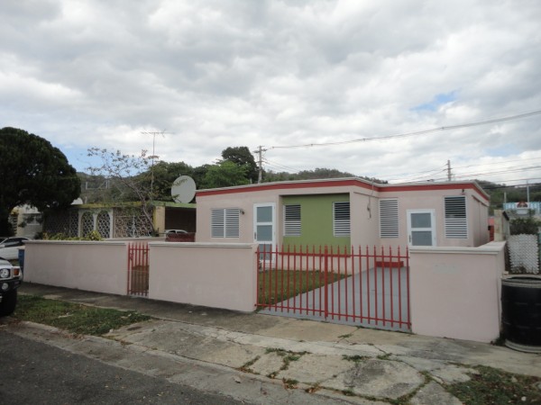 Aguadilla Victoria Gardens house - Puerto Rico Bienes Raices